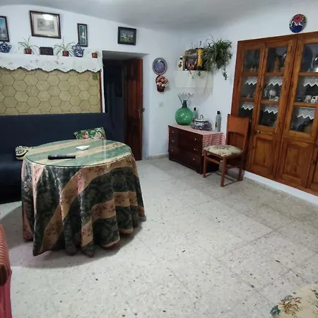 Cueva De La Abuela * Los Carriones