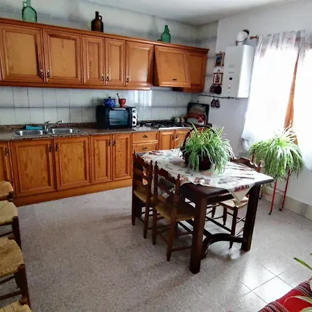 Cueva De La Abuela Ferienhaus *
